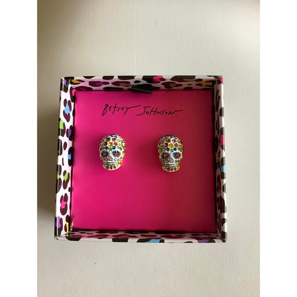 New with tag Betsey Johnson earrings - Picture 2 of 3